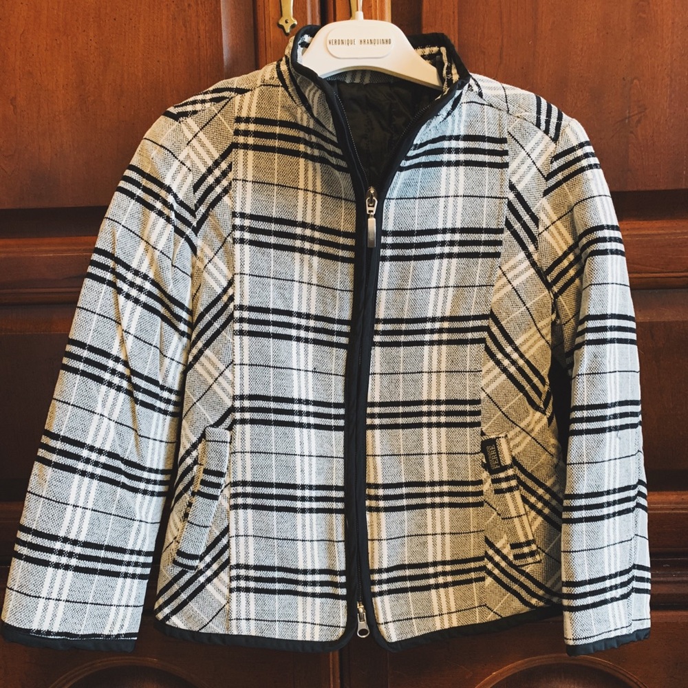 Gianfranco Ferre Girls Coat, size 8